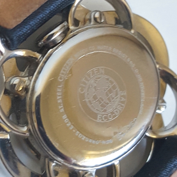 CITIZEN Eco-Drive Crystals & Mother of Pearl Women's Watch 💕 Needs a Battery! - Picture 11 of 14